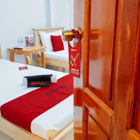 Hotel Reddoorz Near Ramiro Community Hospital Totolan Exteriér fotografie