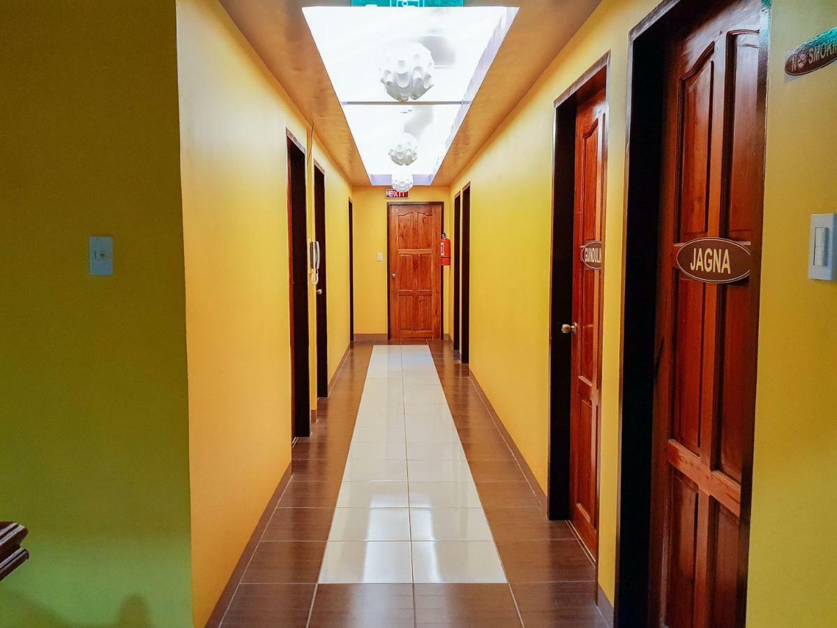 Hotel Reddoorz Near Ramiro Community Hospital Totolan Exteriér fotografie